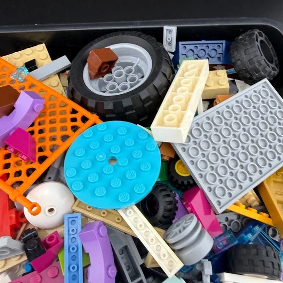 Lego Bulk Lot 2lb Mixed Multicolor Bricks Plates Wheels Specialty Pieces - Picture 3 of 6